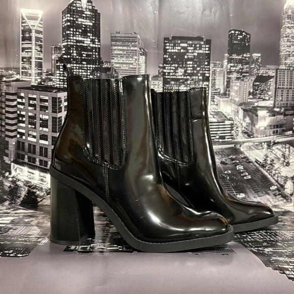 Steve Madden Ankle Boots - Picture 1 of 6